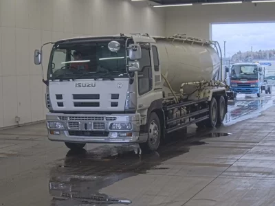 Isuzu GIGA  с аукциона в Японии