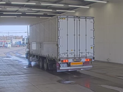 Isuzu GIGA  с аукциона в Японии