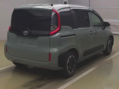 Toyota Sienta