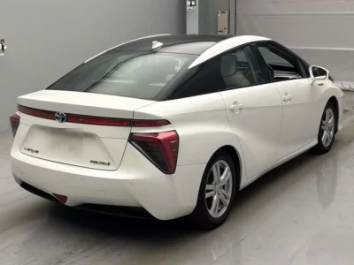 Toyota MIRAI  с аукциона в Японии
