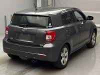 Toyota IST лот № 4065 оценка 3  с аукциона в Японии 1