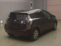 Toyota AQUA лот № 80502 оценка RA  с аукциона в Японии 1