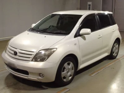 Toyota IST  с аукциона в Японии
