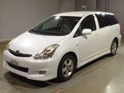 Toyota WISH  с аукциона в Японии