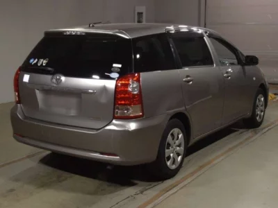 Toyota WISH  с аукциона в Японии
