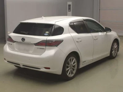 Lexus CT  с аукциона в Японии