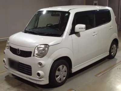 Nissan MOCO  с аукциона в Японии