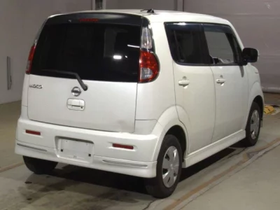 Nissan MOCO  с аукциона в Японии