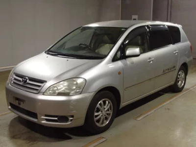 Toyota IPSUM  с аукциона в Японии