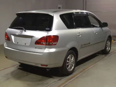 Toyota IPSUM  с аукциона в Японии