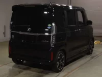 Honda N BOX лот № 3005 оценка 5  с аукциона в Японии 1