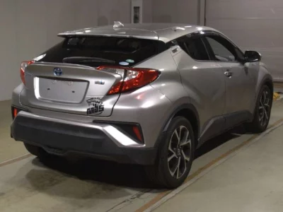Toyota C-HR  с аукциона в Японии