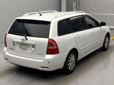 Toyota COROLLA FIELDER  с аукциона в Японии