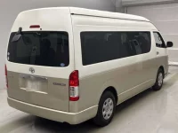 Toyota HIACE лот № 98 оценка R  с аукциона в Японии 1