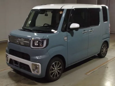 Toyota Pixis Mega