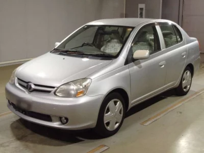 Toyota PLATZ  с аукциона в Японии