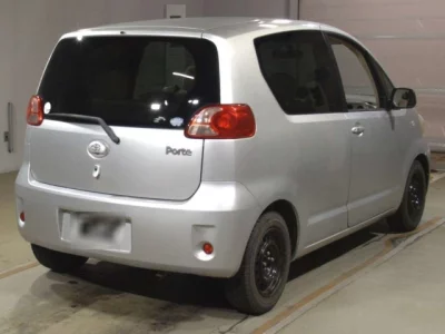 Toyota PORTE  с аукциона в Японии