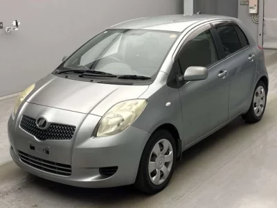 Toyota VITZ  с аукциона в Японии