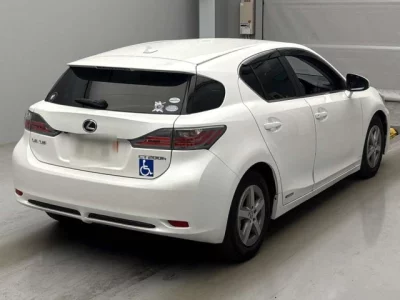 Lexus CT  с аукциона в Японии