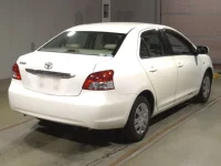 Toyota BELTA лот № 4111 оценка RA  с аукциона в Японии 1