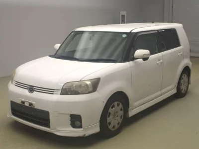 Toyota COROLLA RUMION  с аукциона в Японии