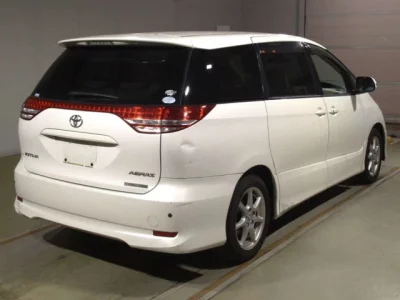 Toyota ESTIMA  с аукциона в Японии