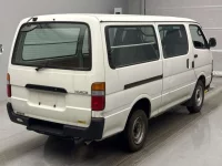 Toyota HIACE VAN лот № 62052 оценка 3  с аукциона в Японии 1