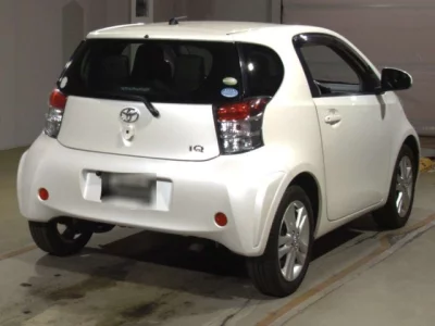 Toyota iQ