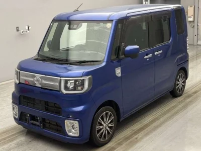 Toyota Pixis Mega