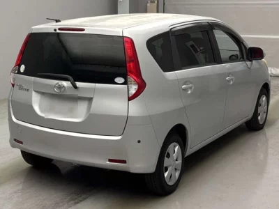 Toyota PASSO SETTE  с аукциона в Японии