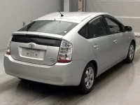 Toyota Prius лот № 18134 оценка R  с аукциона в Японии 1