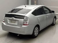 Toyota Prius лот № 4133 оценка 3.5  с аукциона в Японии 1