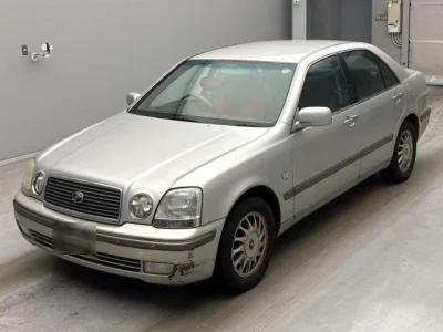 Toyota PROGRES  с аукциона в Японии