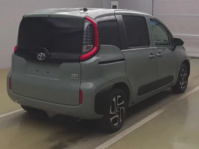 Toyota Sienta