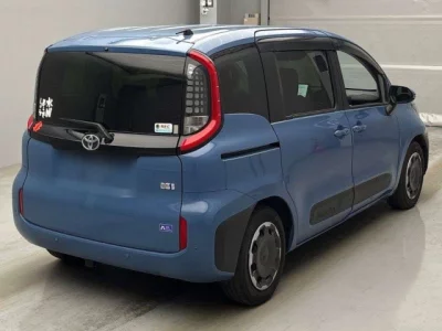Toyota Sienta