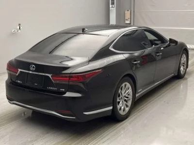 Lexus LS500h