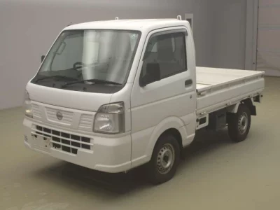Nissan NT100 Clipper