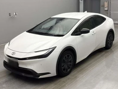 Toyota Prius  с аукциона в Японии