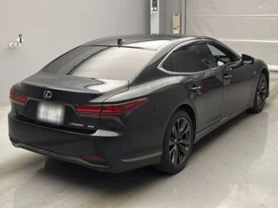 Lexus LS500h