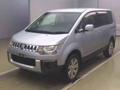 Mitsubishi DELICA D5  с аукциона в Японии