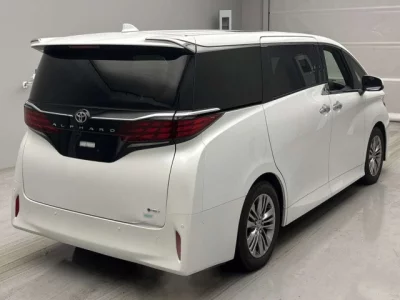Toyota ALPHARD  с аукциона в Японии