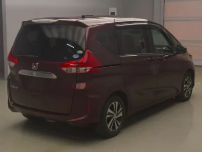 Honda FREED  с аукциона в Японии