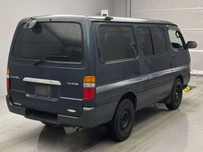Toyota HiAce Van