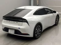 Toyota PRIUS PHV лот № 12639 оценка 4  с аукциона в Японии 1