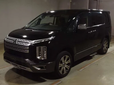 Mitsubishi Delica D:5