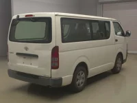 Toyota HIACE VAN лот № 80543 оценка R  с аукциона в Японии 1