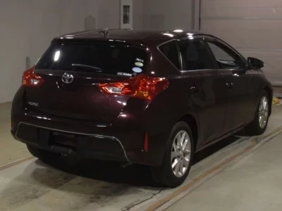 Toyota AURIS  с аукциона в Японии