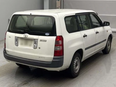 Toyota SUCCEED