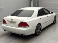 Toyota CROWN лот № 4301 оценка RA  с аукциона в Японии 1