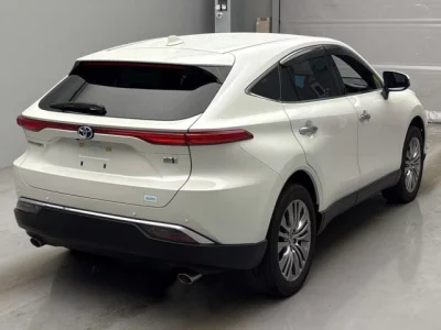 Toyota HARRIER  с аукциона в Японии